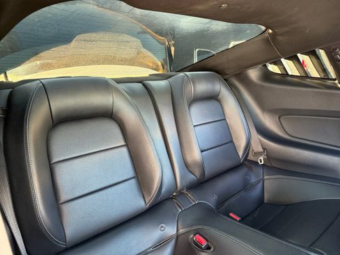 Used 2016 Ford Mustang Premium image 16