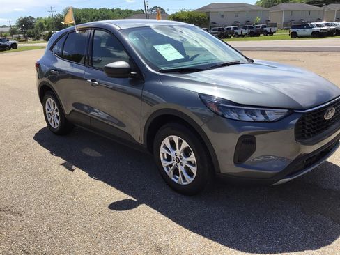 Certified 2025 Ford Escape Active FWD image 7