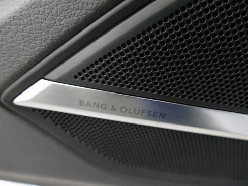 Used 2023 Audi A8 L 3.0T w/ Executive Package image 12