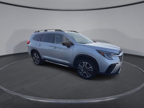 Used 2026 Subaru Ascent Touring AWD/4WD image 2