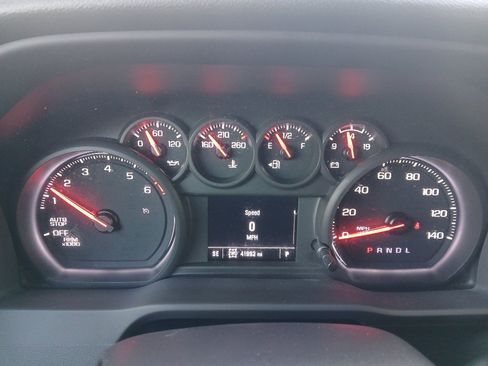 Used 2022 Chevrolet Silverado 1500 Custom image 37