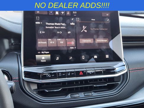 New 2025 Jeep Compass Trailhawk image 17