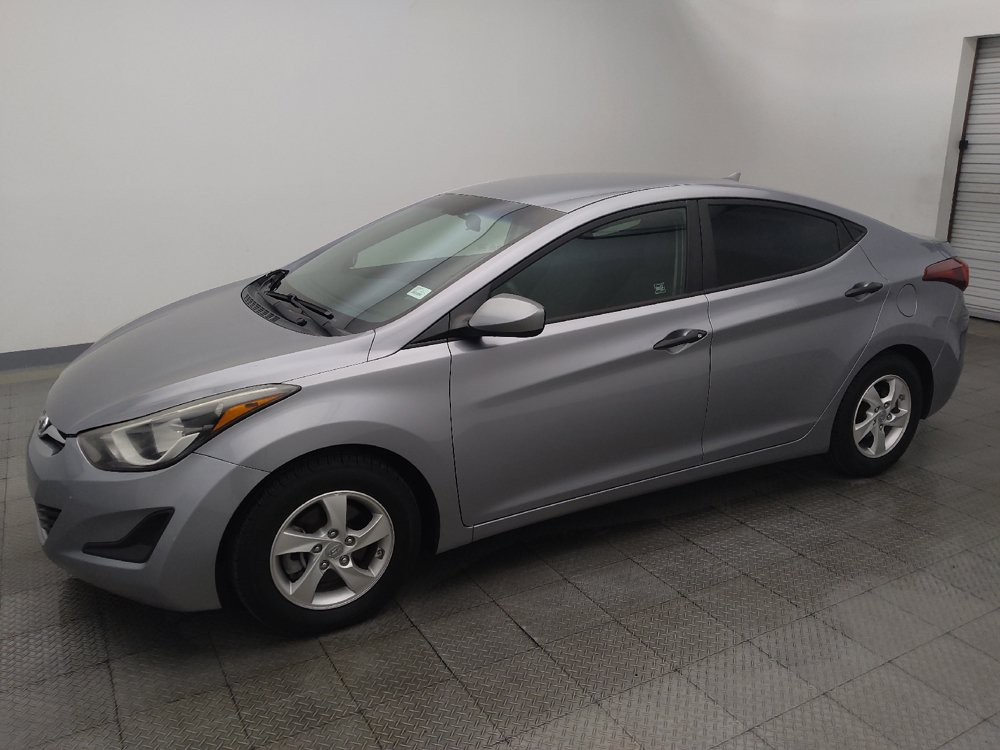 Used 2015 Hyundai Elantra SE FWD image 2