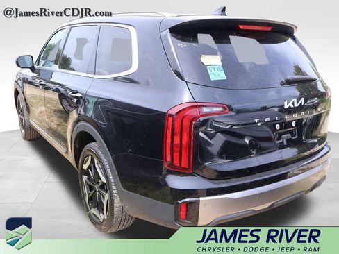 Used 2025 Kia Telluride S FWD image 21
