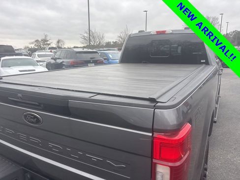 Used 2021 Ford F350 Lariat image 6