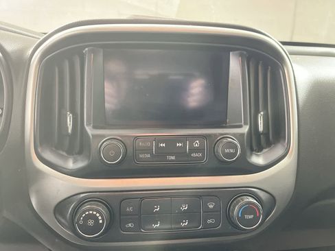 Used 2018 Chevrolet Colorado LT image 20