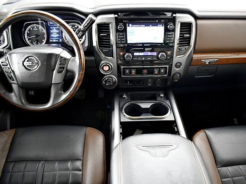 Used 2017 Nissan Titan Platinum Reserve image 24