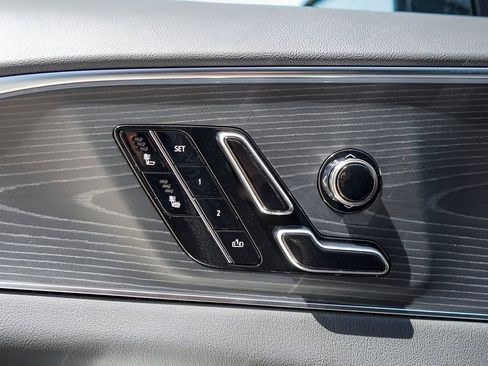 New 2026 Cadillac Lyriq Luxury w/ LPO, Floor Liner Package AWD/4WD image 18