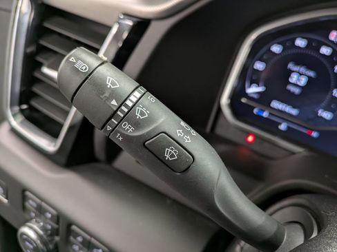 Used 2024 GMC Sierra 2500 Denali image 18