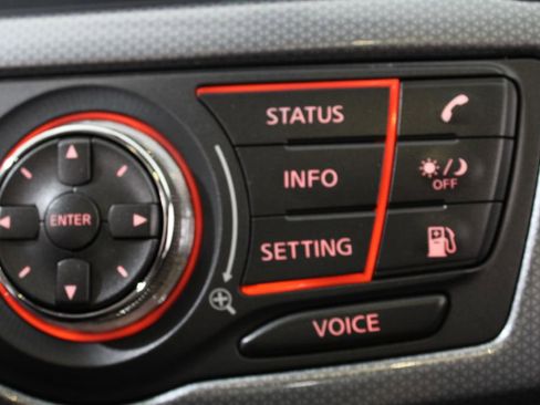 Used 2018 Nissan Pathfinder SL w/ SL Premium Package image 36