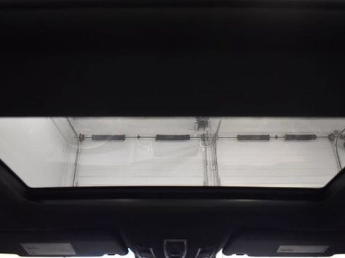 Used 2018 Mercedes-Benz GLE 350 4MATIC image 25
