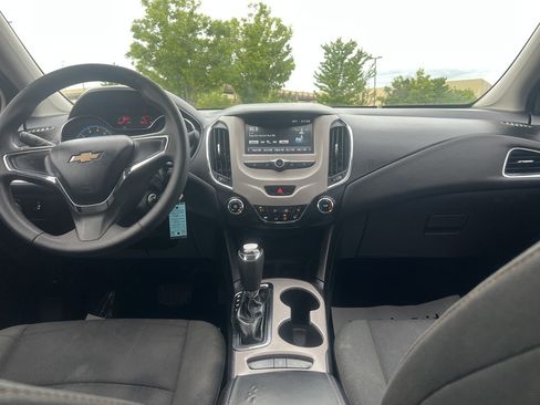 Used 2016 Chevrolet Cruze LS FWD image 18