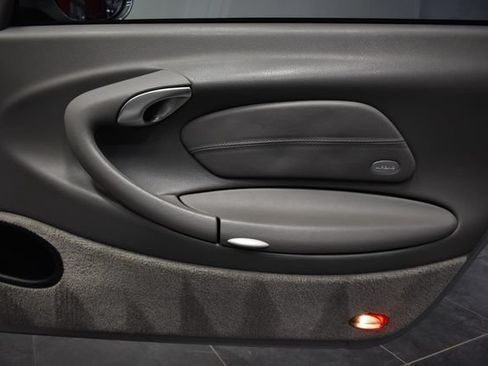 Used 2001 Porsche 911 Carrera RWD image 22