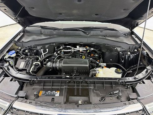 Used 2022 Ford Explorer XLT w/ Class IV Trailer Tow Package image 14