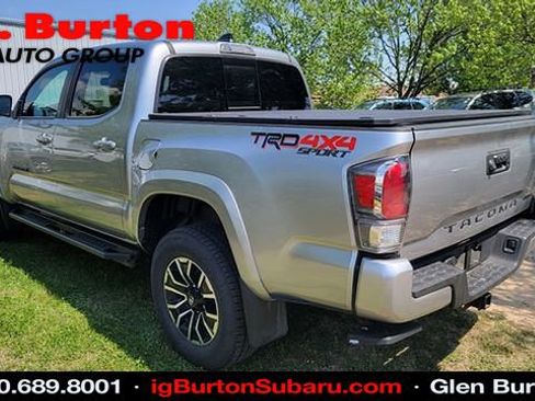 Used 2023 Toyota Tacoma TRD Sport AWD/4WD image 4