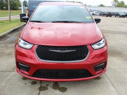 New 2026 Chrysler Pacifica Select image 7