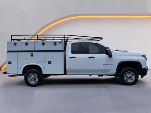 Used 2023 Chevrolet Silverado 2500 W/T w/ WT Convenience Package RWD image 2