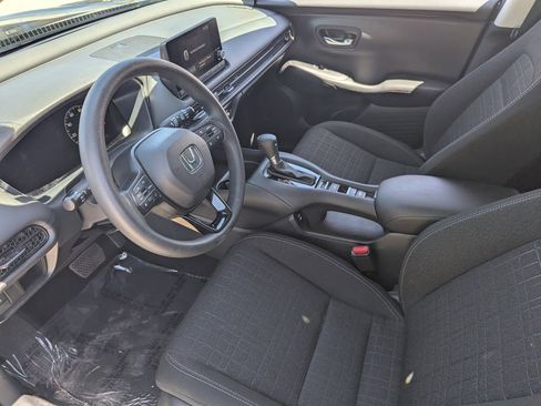 Certified 2025 Honda HR-V LX image 16