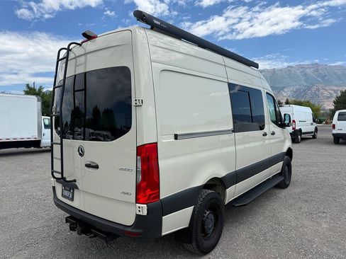 Used 2023 Mercedes-Benz Sprinter 2500 image 3