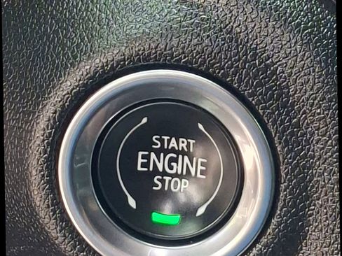 Used 2021 GMC Sierra 2500 Denali w/ Denali Black Diamond Edition AWD/4WD image 36