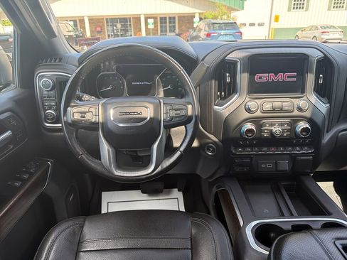 Certified 2020 GMC Sierra 1500 Denali w/ Denali Ultimate Package AWD/4WD image 19
