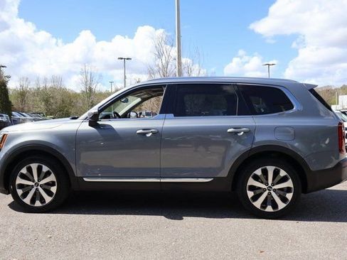 Used 2021 Kia Telluride EX w/ EX Premium Package image 4
