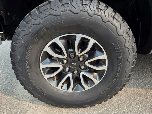 Used 2012 Ford F150 Raptor w/ Raptor Plus Pkg AWD/4WD image 32