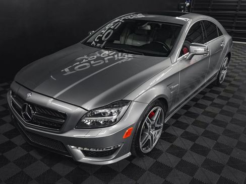 Used 2013 Mercedes-Benz CLS 63 AMG image 31