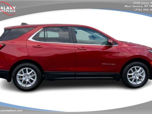 Used 2024 Chevrolet Equinox LT w/ LPO, Floor Liner Package image 4