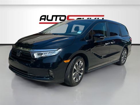 Used 2024 Honda Odyssey EX-L image 3