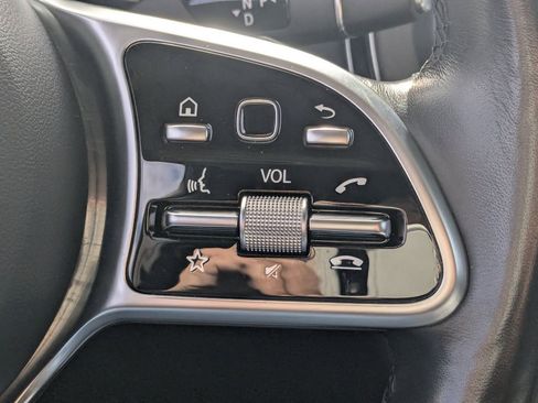 Certified 2021 Mercedes-Benz GLC 300 4MATIC image 23