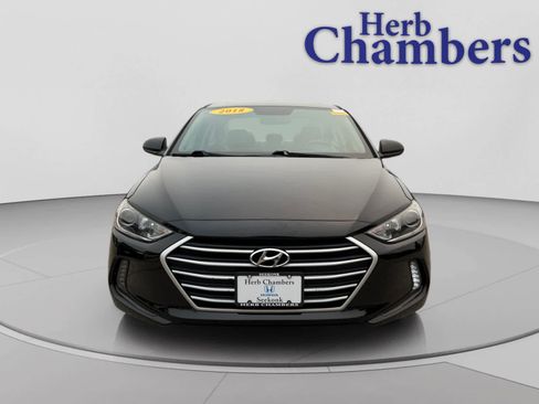 Used 2018 Hyundai Elantra Value Edition w/ Winter Weather Package FWD image 2