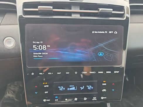 Certified 2023 Hyundai Tucson Limited AWD/4WD image 17