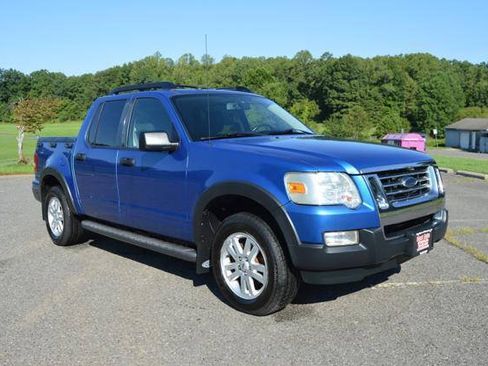 Used 2010 Ford Explorer Sport Trac XLT AWD/4WD image 3