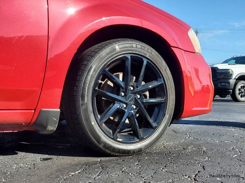 Used 2013 Dodge Avenger SXT FWD image 12
