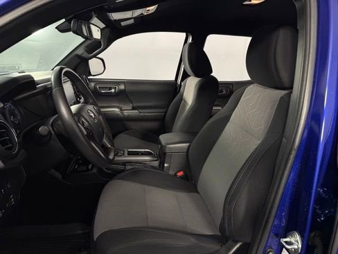 Used 2023 Toyota Tacoma TRD Sport image 13