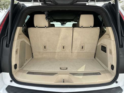Used 2023 Cadillac Escalade Premium Luxury AWD/4WD image 26