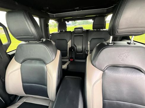 Used 2023 Ford Bronco Wildtrak AWD/4WD image 34