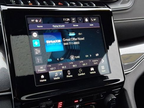 Used 2023 Jeep Grand Cherokee Altitude image 18