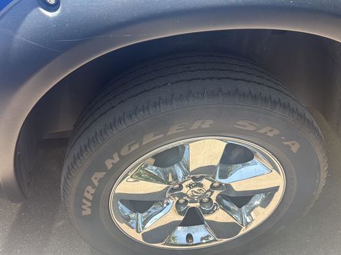 Used 2019 RAM 1500 Big Horn RWD image 8