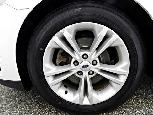 Used 2016 Ford Taurus SEL w/ Equipment Group 201A image 19