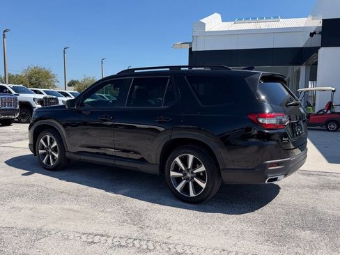 Used 2023 Honda Pilot Sport image 7