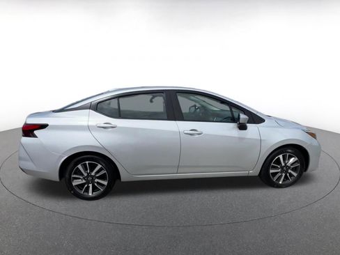 Used 2025 Nissan Versa SV FWD image 16