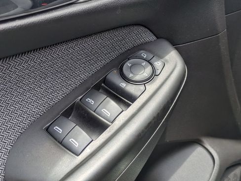 Used 2025 Chevrolet TrailBlazer LT AWD/4WD image 13