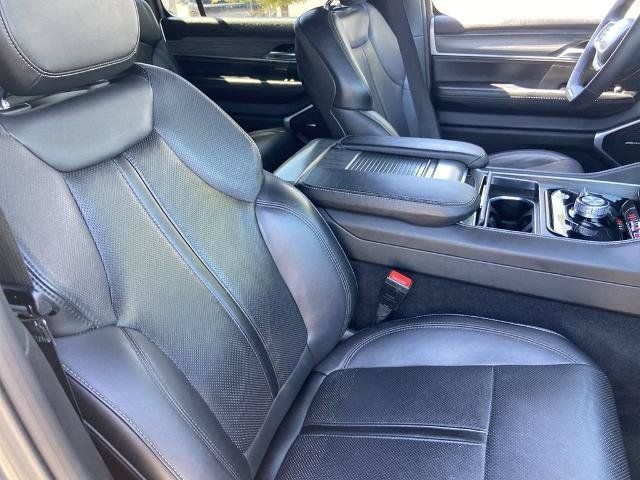 Used 2024 Jeep Wagoneer Series II w/ Flexible Seating Group AWD/4WD image 24