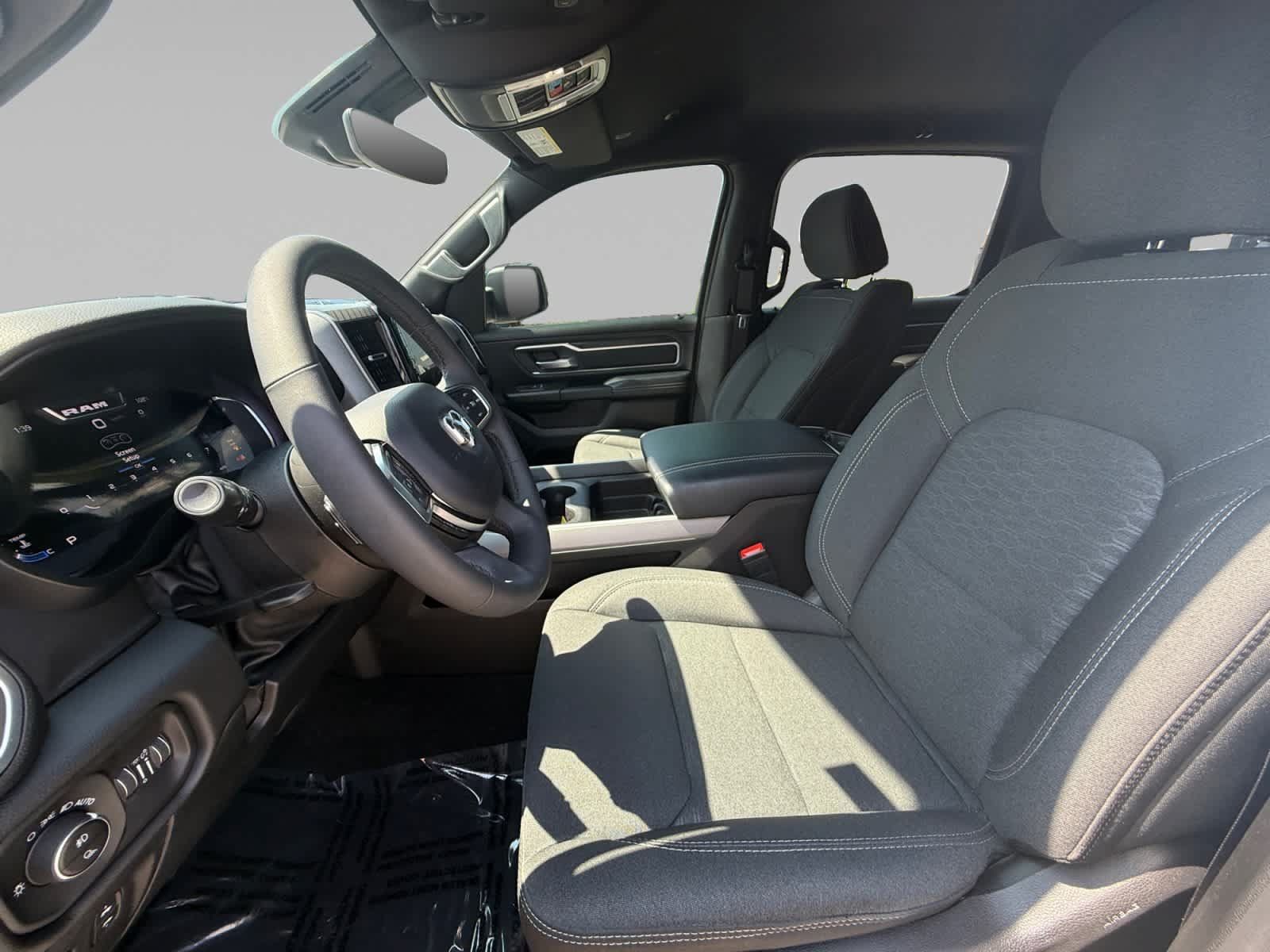 Used 2025 RAM 1500 Big Horn AWD/4WD image 11