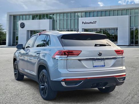 Certified 2023 Volkswagen Atlas Cross Sport SE w/ Panoramic Sunroof Package FWD image 4