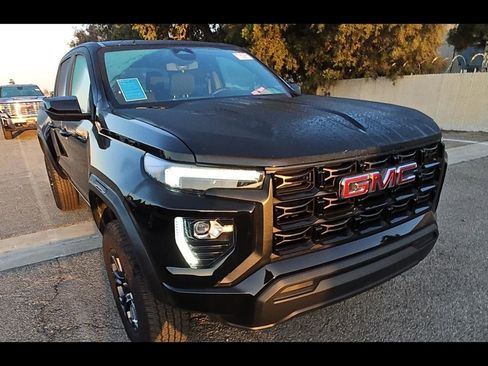 Used 2024 GMC Canyon Elevation RWD image 5