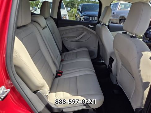Used 2019 Ford Escape Titanium FWD image 17