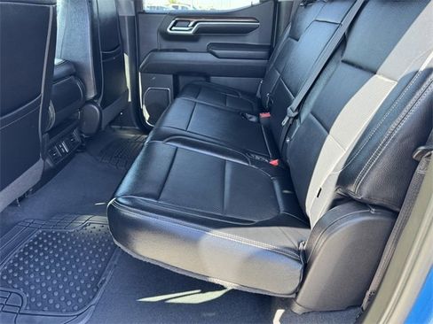 Used 2022 Chevrolet Silverado 1500 LT image 12